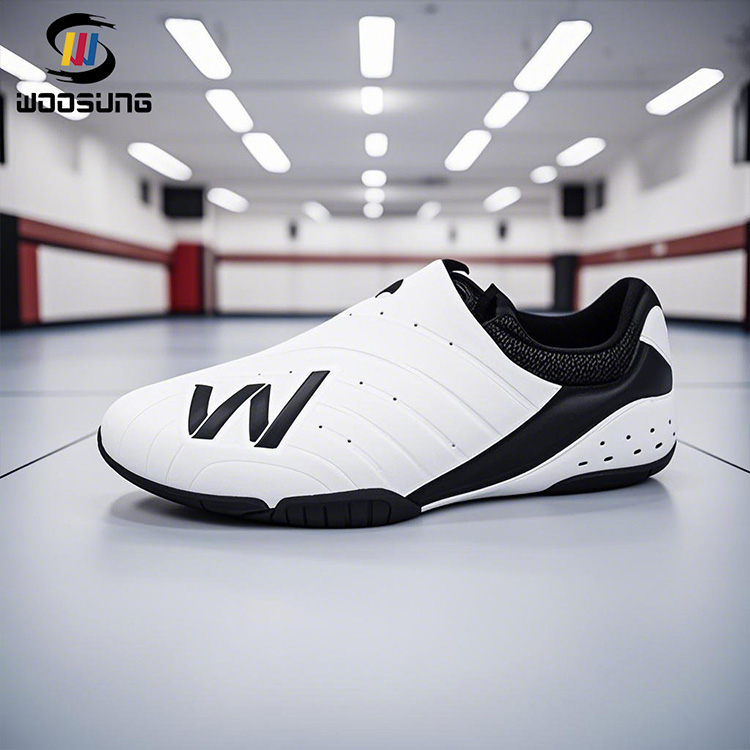 Sepatu karate