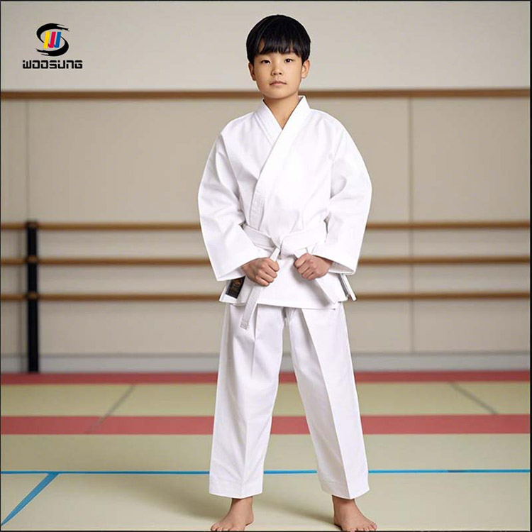 Seragam Karate Pemuda